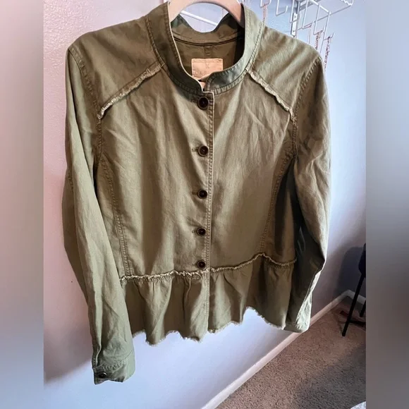 Caslon for Nordstrom army green lightweight jacket. Size M. Like new. - Picture 4 of 4